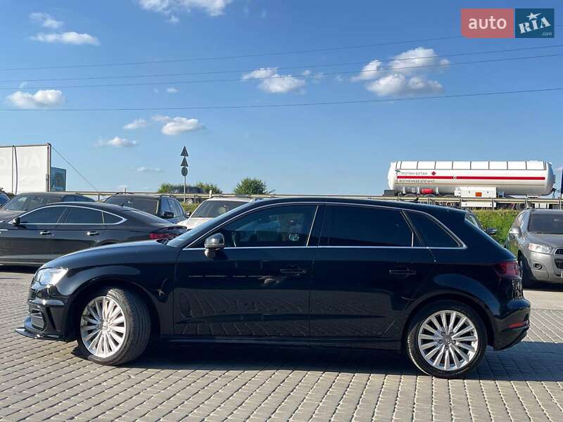 Хэтчбек Audi A3 Sportback 2016 в Львове