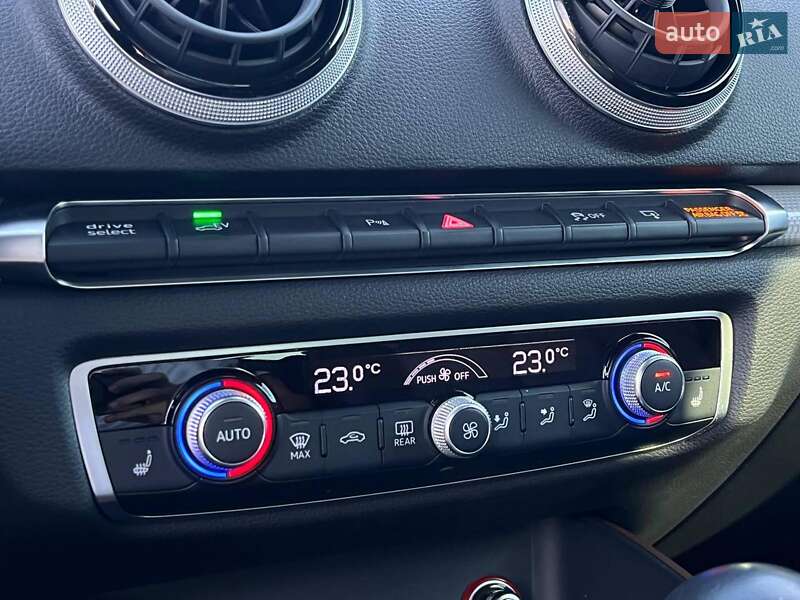 Хэтчбек Audi A3 Sportback 2016 в Львове