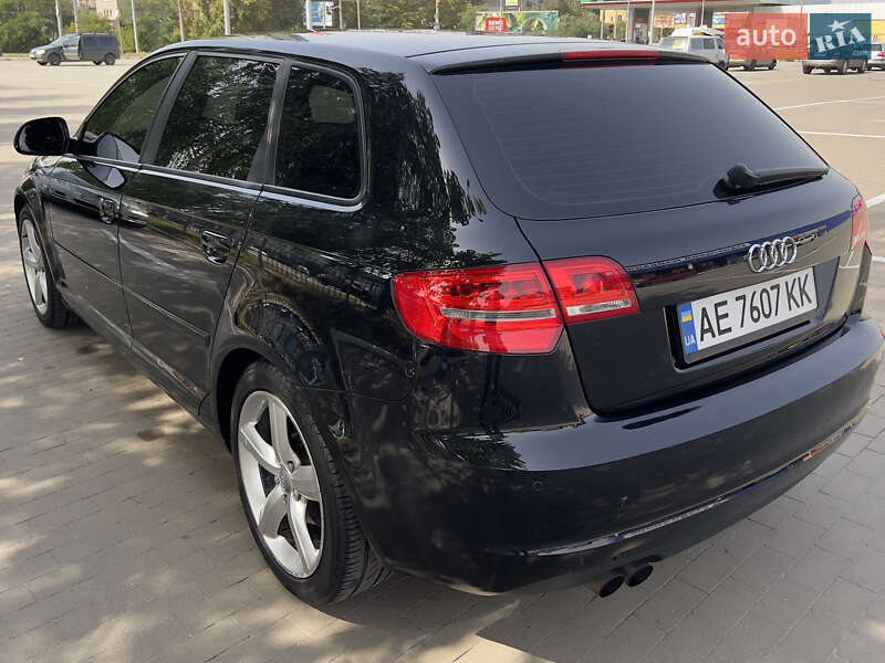 Хэтчбек Audi A3 Sportback 2010 в Кривом Роге