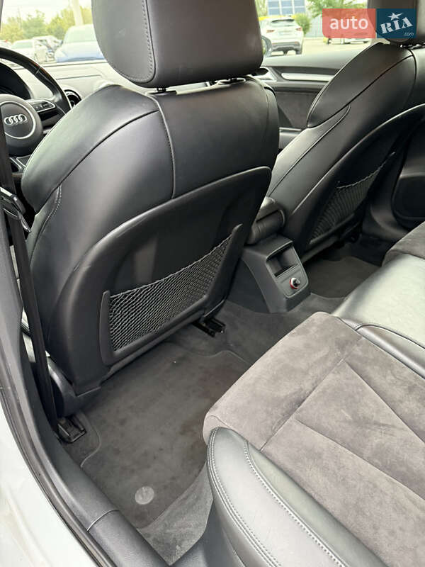 Хэтчбек Audi A3 Sportback 2016 в Киеве
