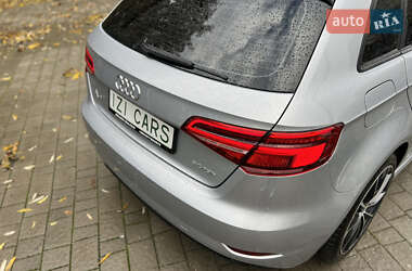 Хетчбек Audi A3 Sportback 2017 в  фото 11 Хетчбек Audi A3 Sportback 2017 в