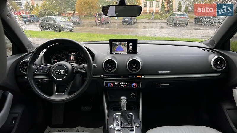 Хэтчбек Audi A3 Sportback 2017 в Львове