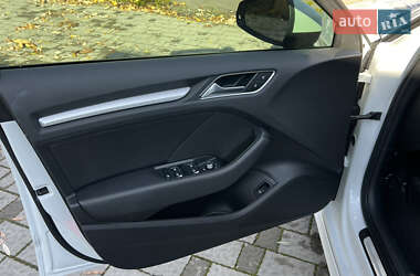 Хетчбек Audi A3 Sportback 2016 в  фото 27 Хетчбек Audi A3 Sportback 2016 в