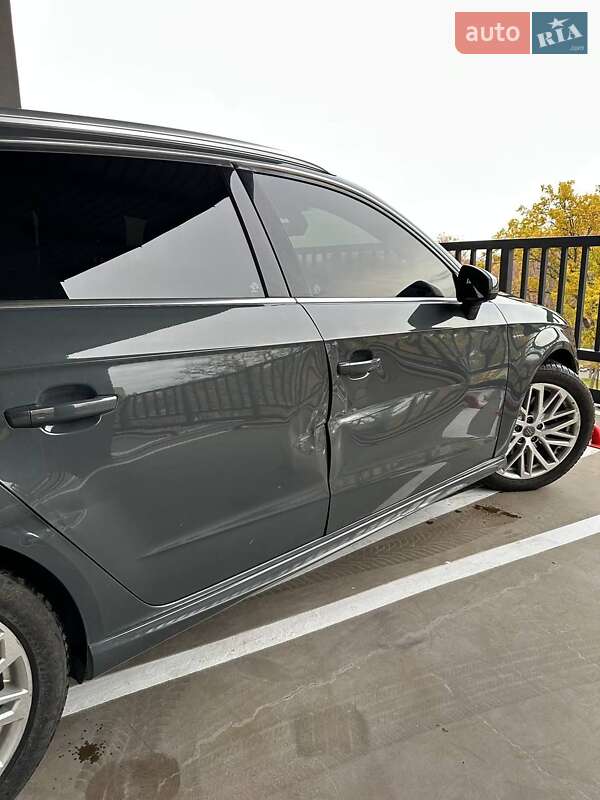 Хэтчбек Audi A3 Sportback 2018 в Харькове