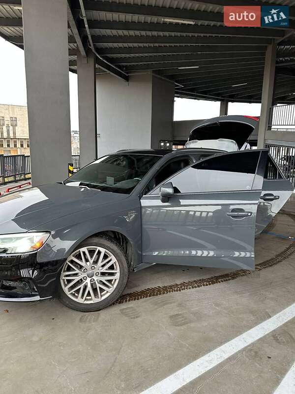 Хэтчбек Audi A3 Sportback 2018 в Харькове