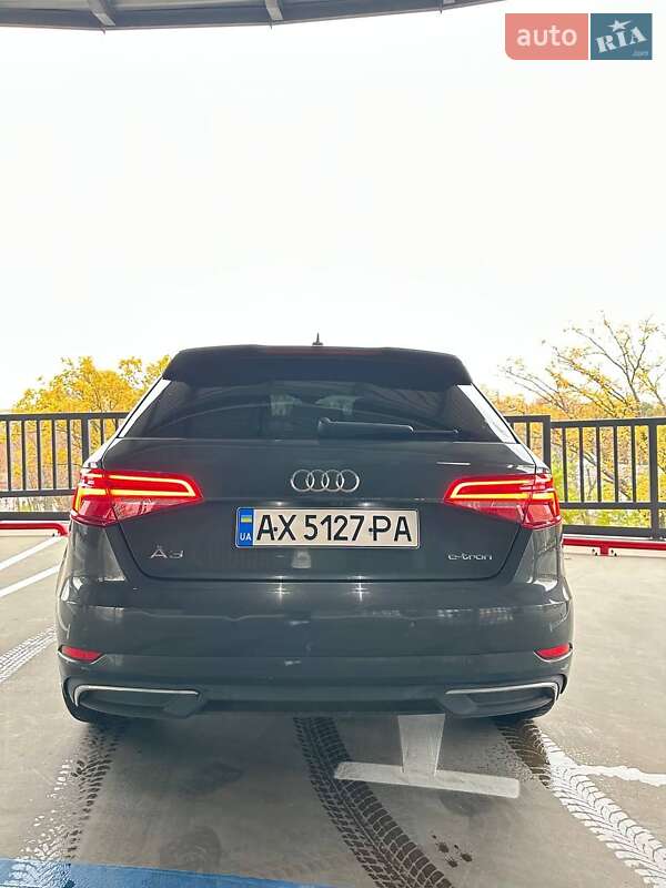 Хэтчбек Audi A3 Sportback 2018 в Харькове