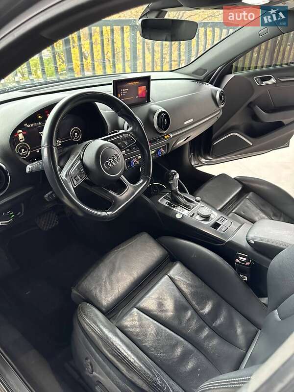 Хэтчбек Audi A3 Sportback 2018 в Харькове