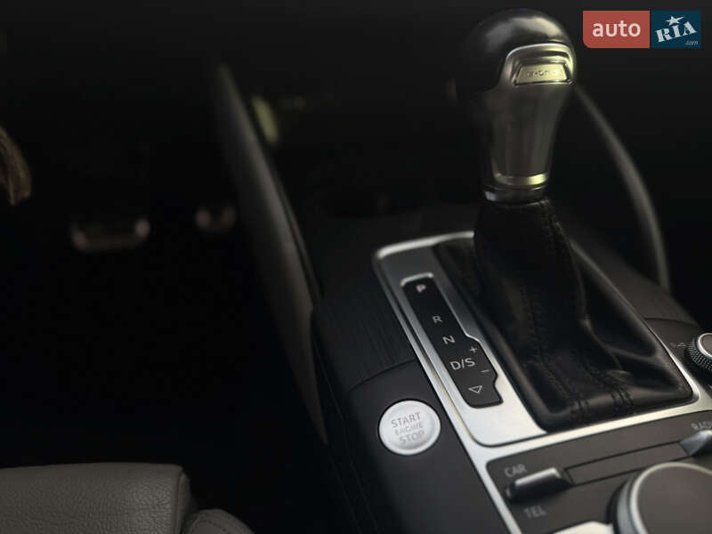 Хэтчбек Audi A3 Sportback 2017 в Киеве