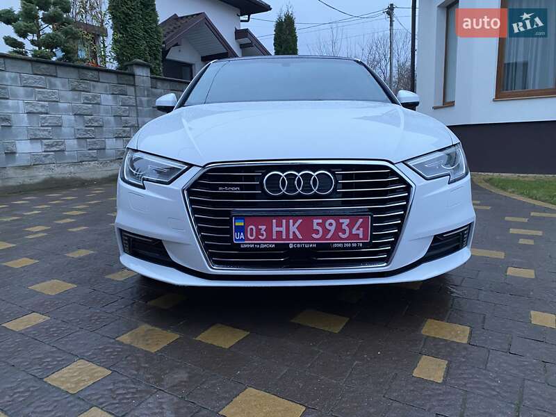 Хетчбек Audi A3 Sportback 2017 в Рівному фото 3 Хетчбек Audi A3 Sportback 2017 в Рівному