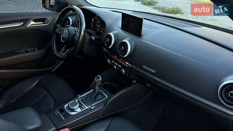 Хэтчбек Audi A3 Sportback 2017 в Львове фото 38 Хэтчбек Audi A3 Sportback 2017 в Львове