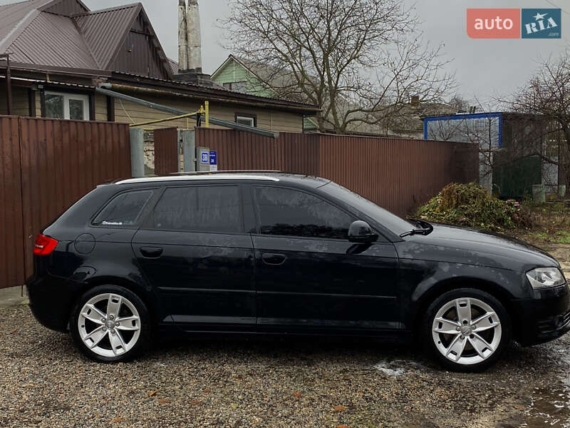 Хетчбек Audi A3 Sportback 2009 в Чернігові