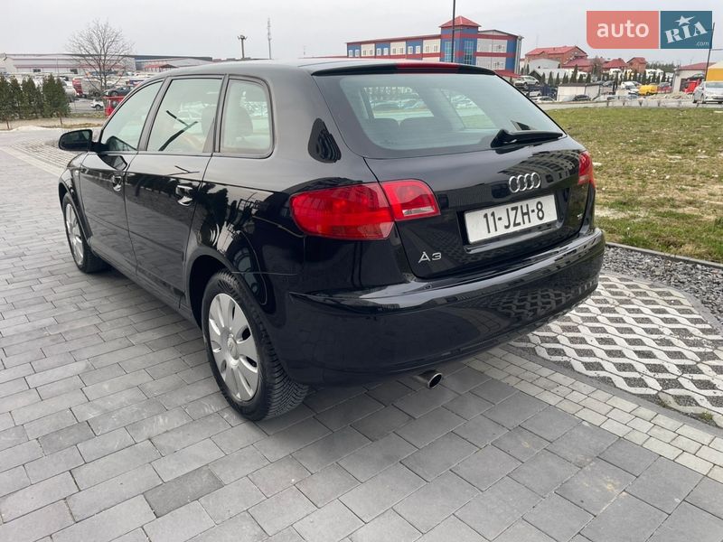 Хэтчбек Audi A3 Sportback 2006 в Городке