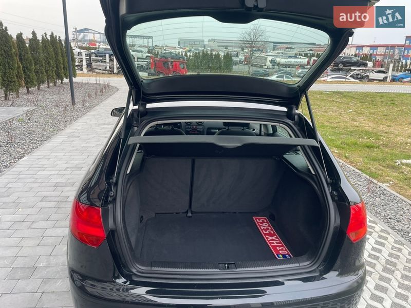 Хэтчбек Audi A3 Sportback 2006 в Городке