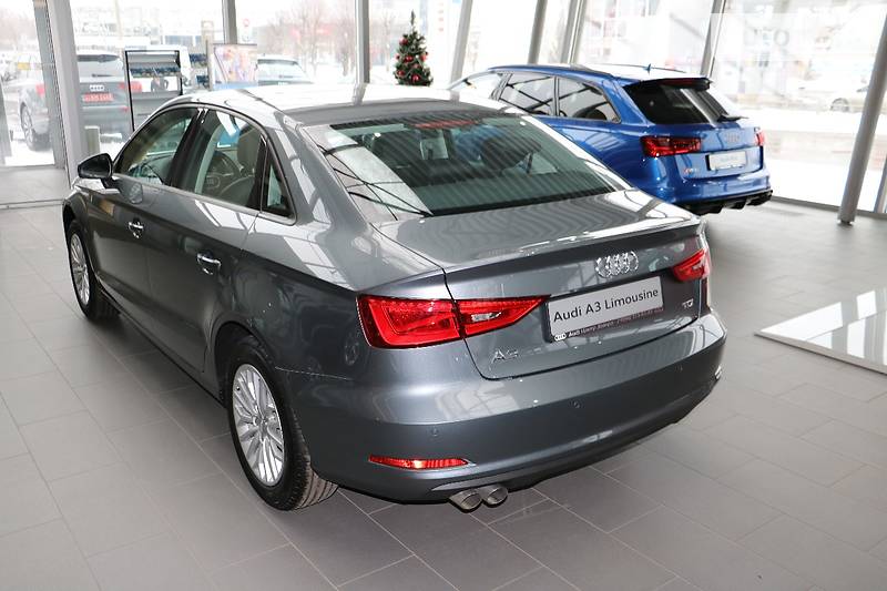 Седан Audi A3 2016 в Днепре