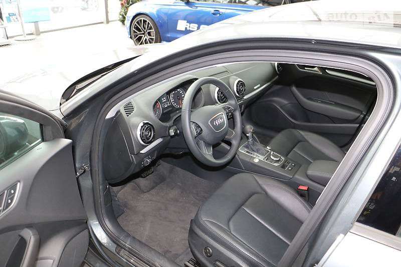 Седан Audi A3 2016 в Днепре