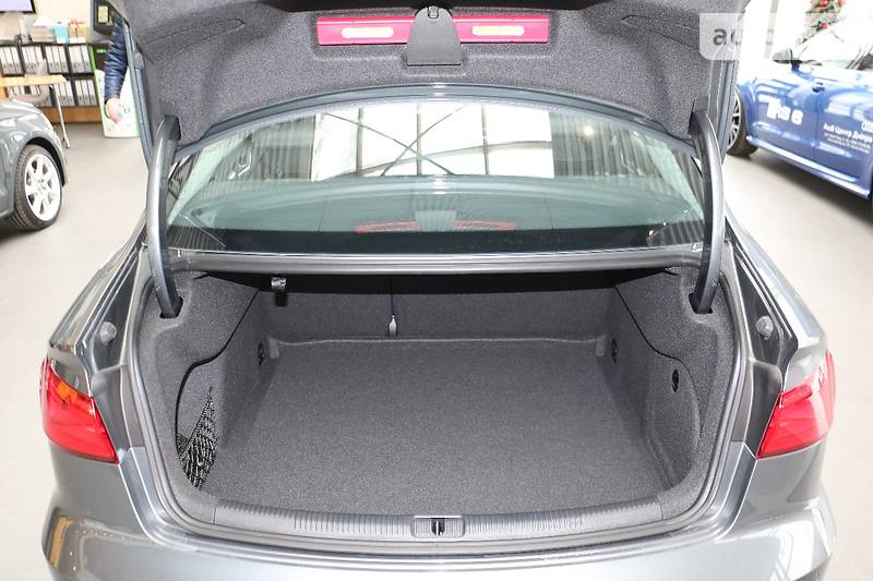 Седан Audi A3 2016 в Днепре