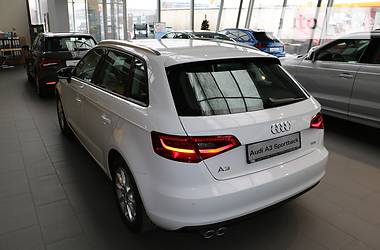 Седан Audi A3 2016 в 