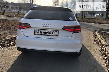 Хэтчбек Audi A3 2015 в Киеве