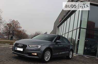 Седан Audi A3 2016 в Харкові