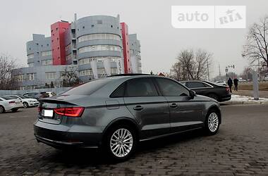 Седан Audi A3 2016 в Харкові