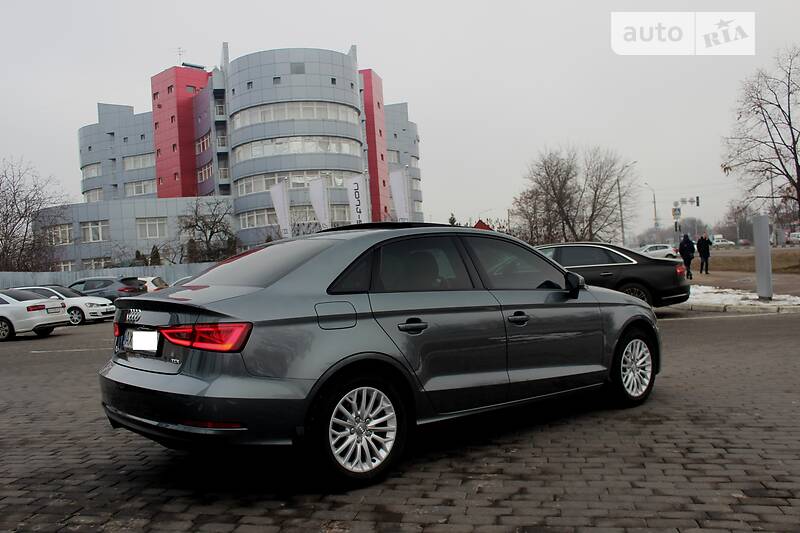 Седан Audi A3 2016 в Харкові