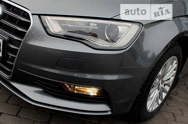 Седан Audi A3 2016 в Харкові