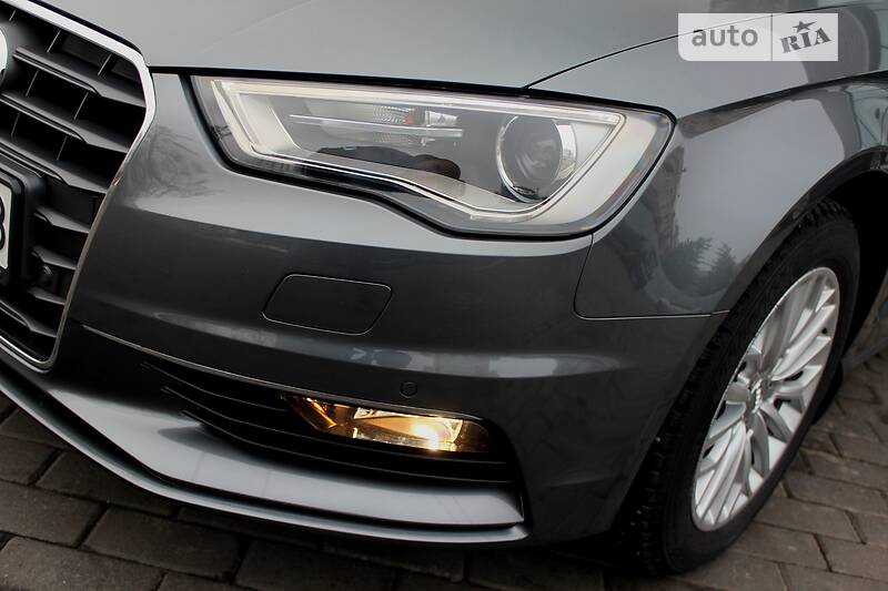 Седан Audi A3 2016 в Харкові