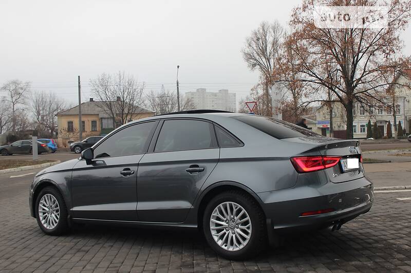 Седан Audi A3 2016 в Харкові