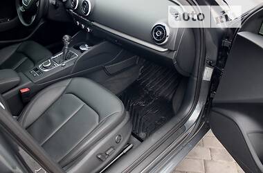 Седан Audi A3 2016 в Харкові