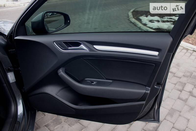 Седан Audi A3 2016 в Харкові