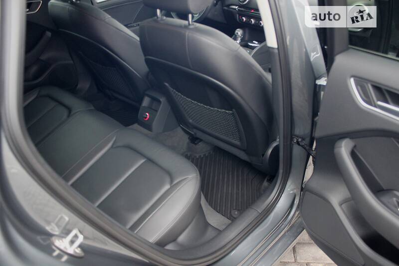 Седан Audi A3 2016 в Харкові