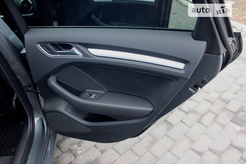 Седан Audi A3 2016 в Харкові