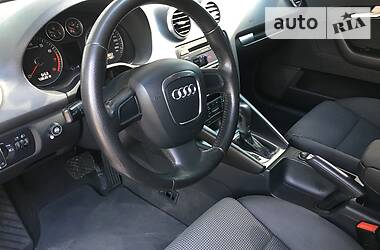 Хетчбек Audi A3 2010 в 