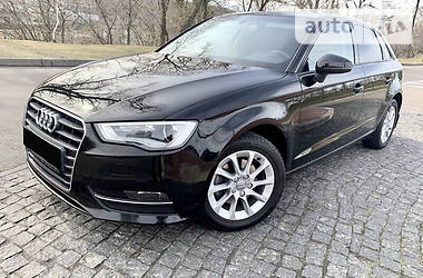 Хэтчбек Audi A3 2017 в Киеве