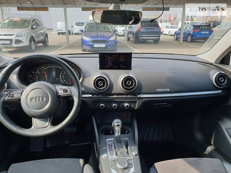 Хетчбек Audi A3 2016 в Києві