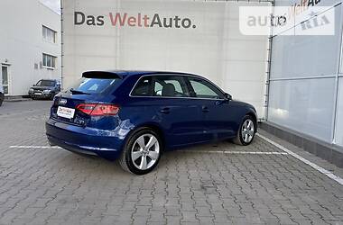 Хэтчбек Audi A3 2016 в 