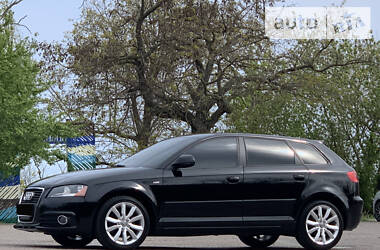 Хетчбек Audi A3 2011 в 