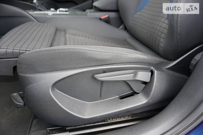 Хетчбек Audi A3 2016 в Чернівцях