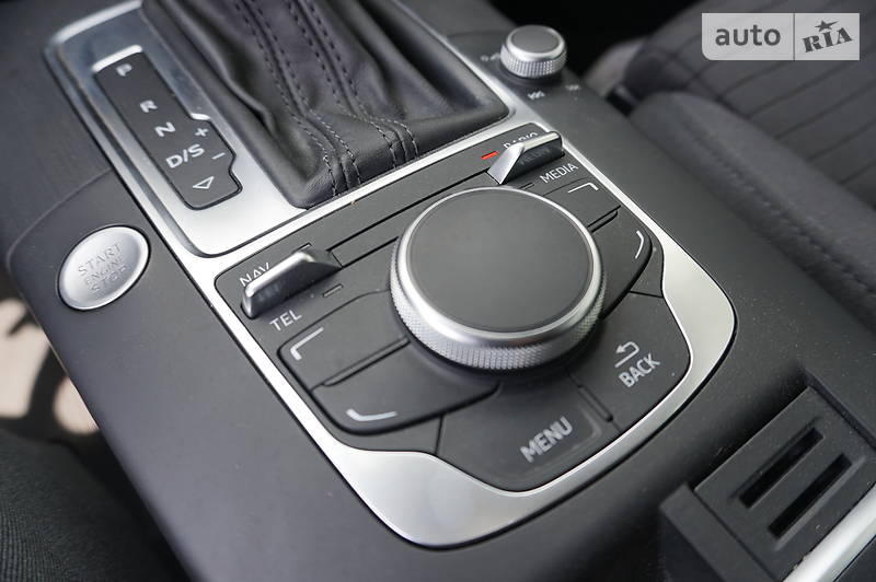 Хетчбек Audi A3 2016 в Чернівцях