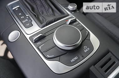 Хэтчбек Audi A3 2016 в 