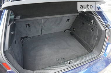 Хэтчбек Audi A3 2016 в 