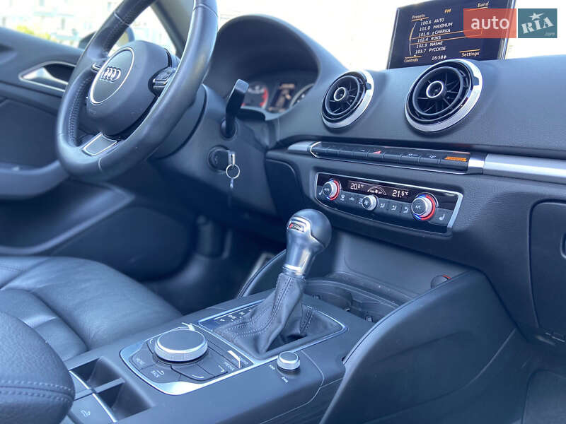 Кабриолет Audi A3 2016 в Черкассах