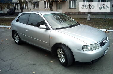 Хэтчбек Audi A3 1998 в 