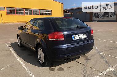 Хэтчбек Audi A3 2004 в 