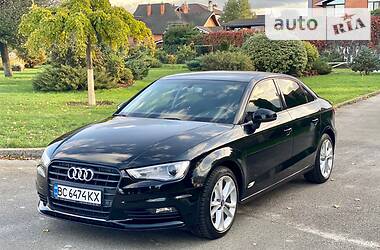 Седан Audi A3 2016 в 