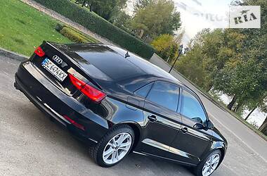 Седан Audi A3 2016 в 