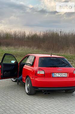 Купе Audi A3 2000 в Городке