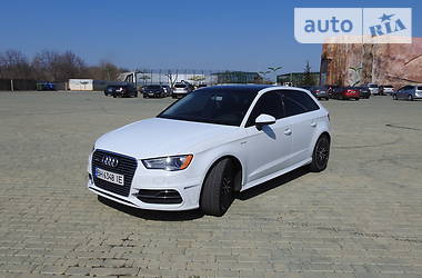 Хэтчбек Audi A3 2015 в Одессе