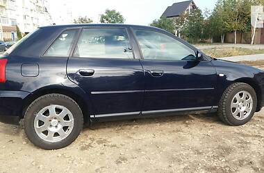 Хэтчбек Audi A3 2002 в 