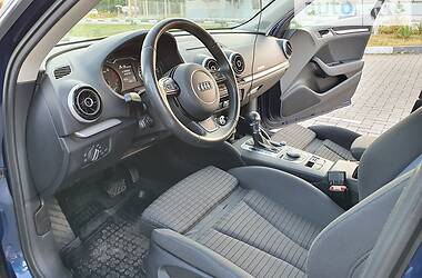 Хэтчбек Audi A3 2014 в 